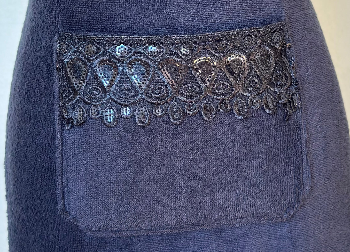 Tablier imperméable long noir Strass