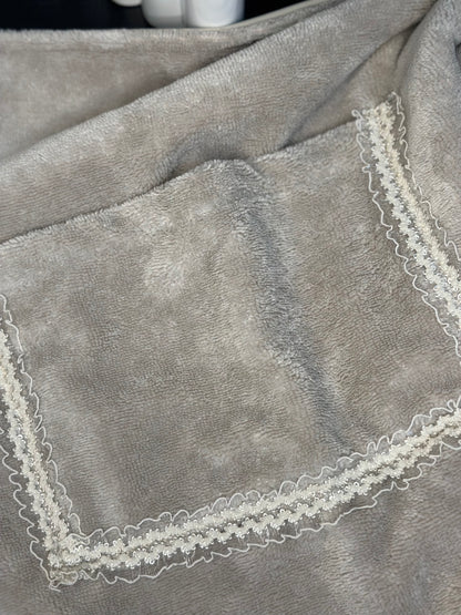 Court Le Beige