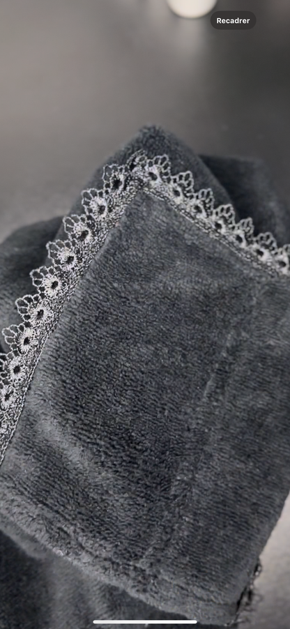 Court Noir Dentelle